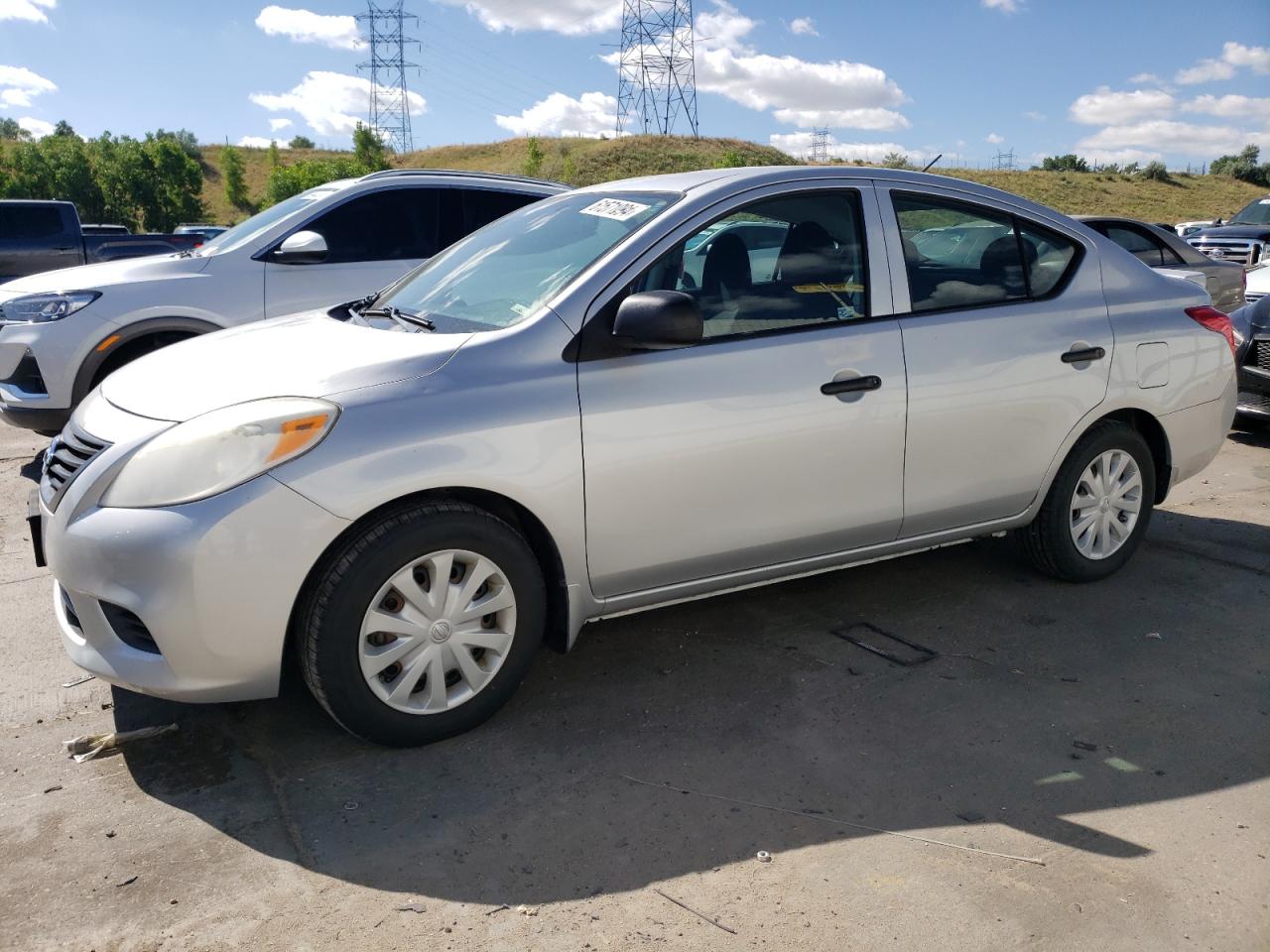 NISSAN VERSA S 2013