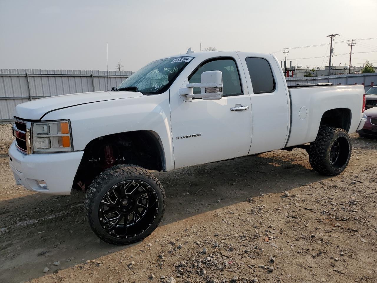 CHEVROLET SILVERADO 2011
