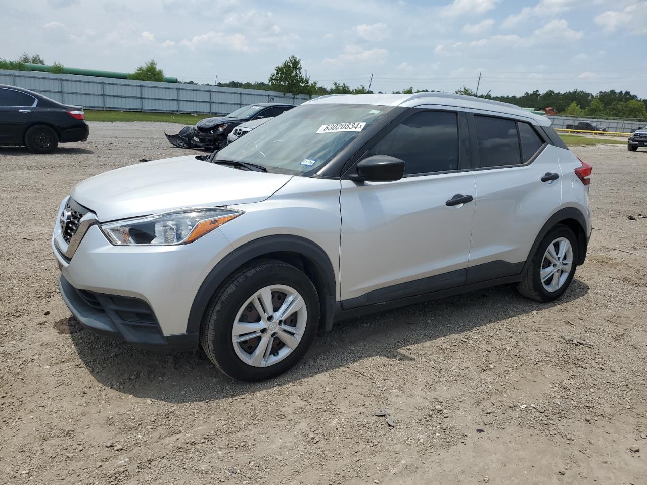 NISSAN KICKS 2019