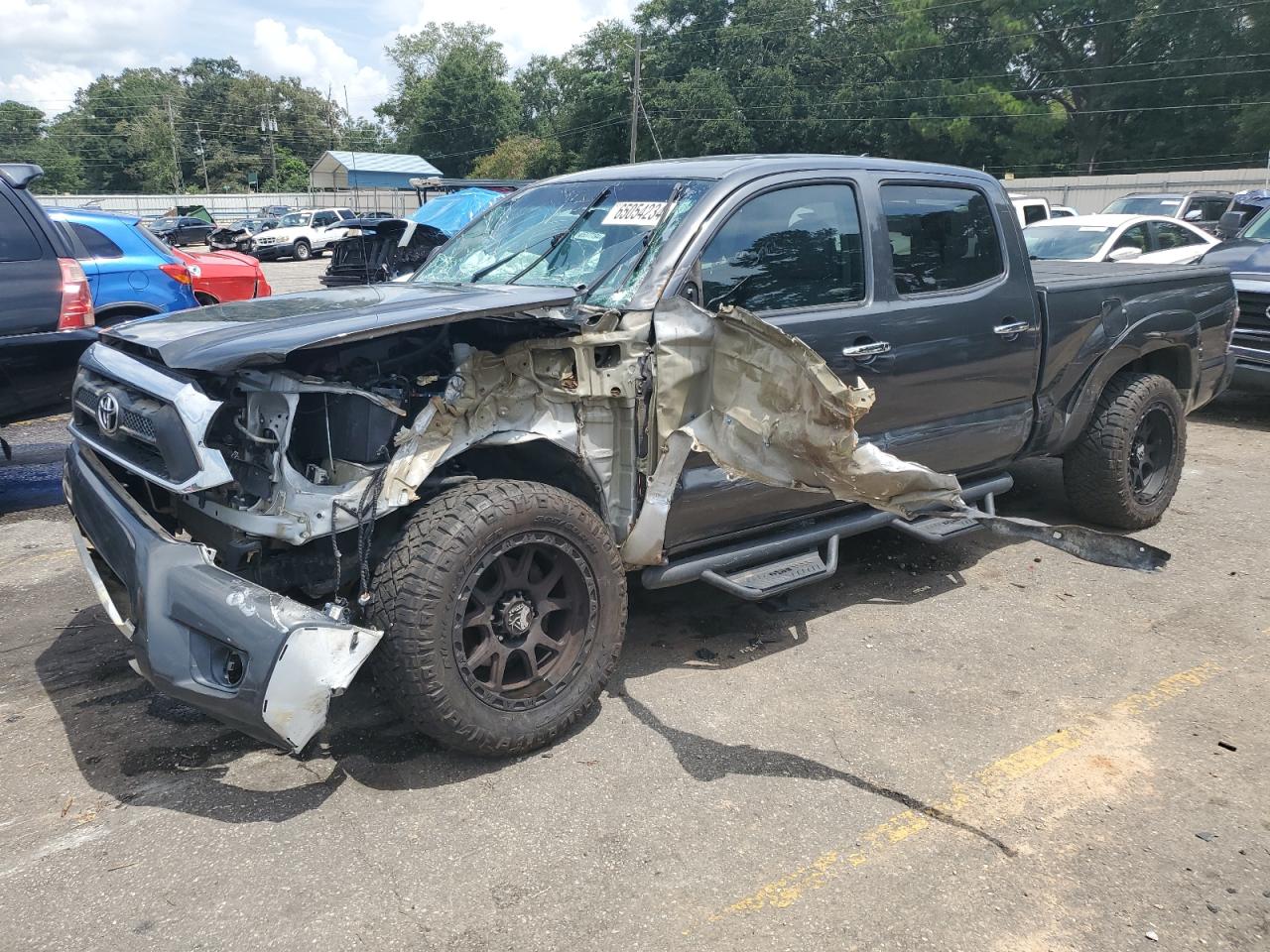 TOYOTA TACOMA DOU 2012