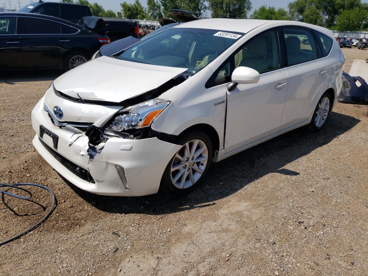 TOYOTA PRIUS V 2012