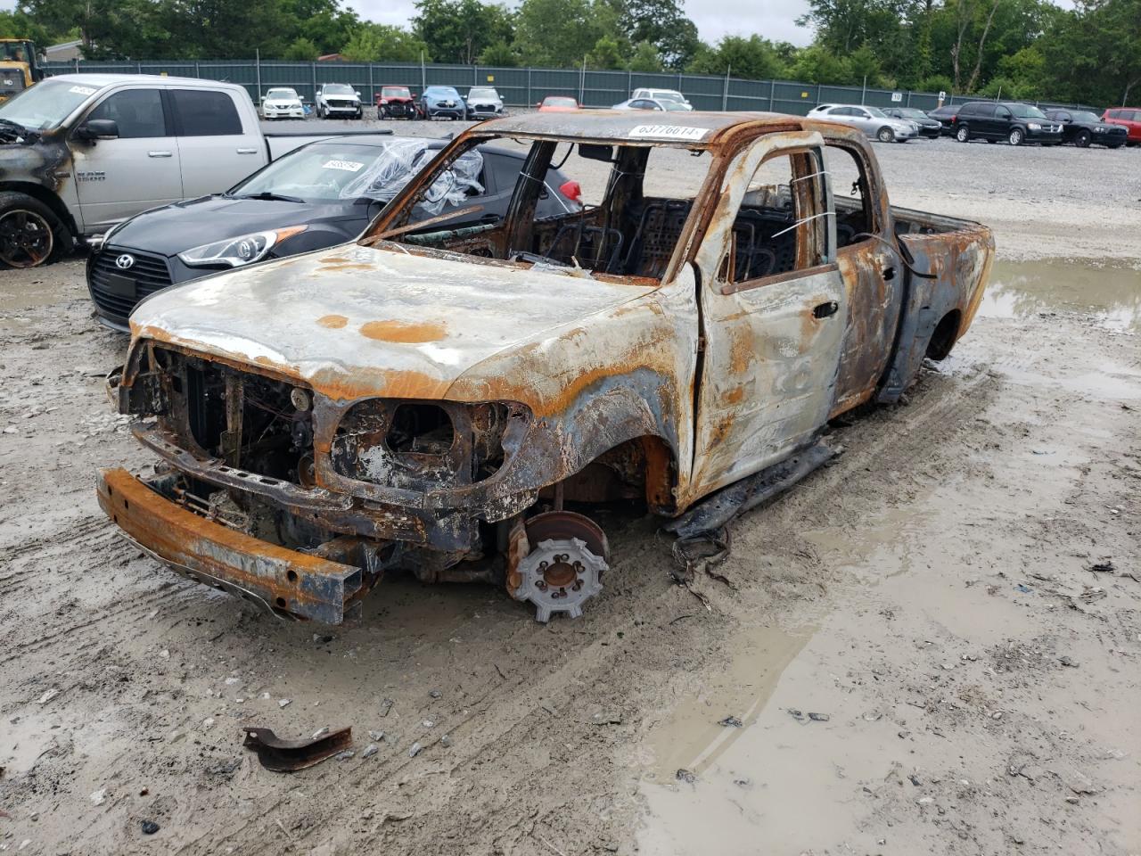 TOYOTA TUNDRA DOU 2006