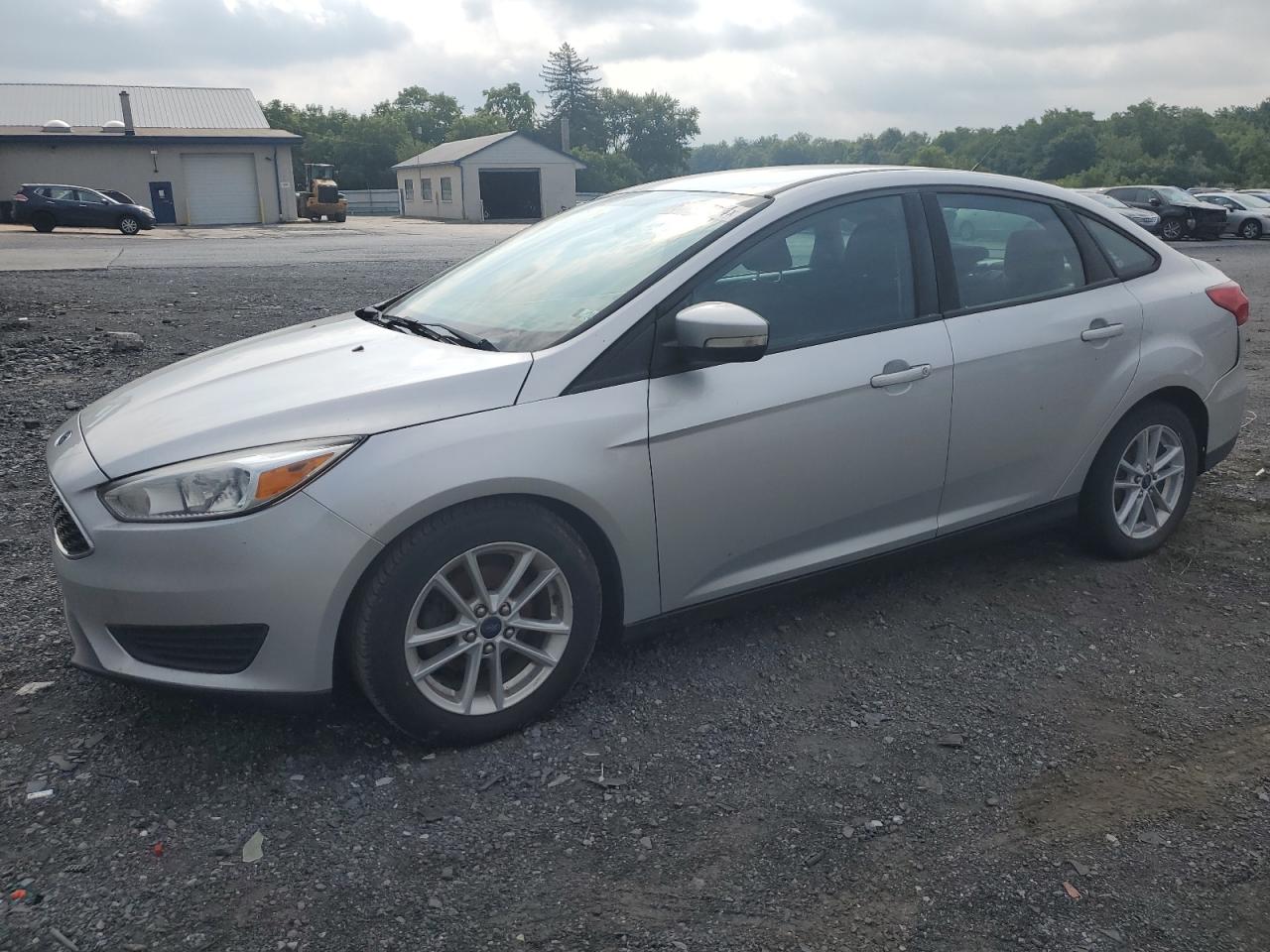 FORD FOCUS SE 2016