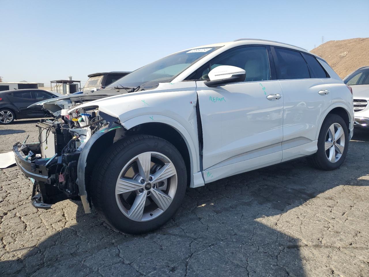 AUDI Q4 E-TRON 2024