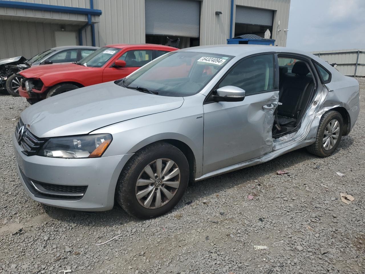 VOLKSWAGEN Passat S 2014