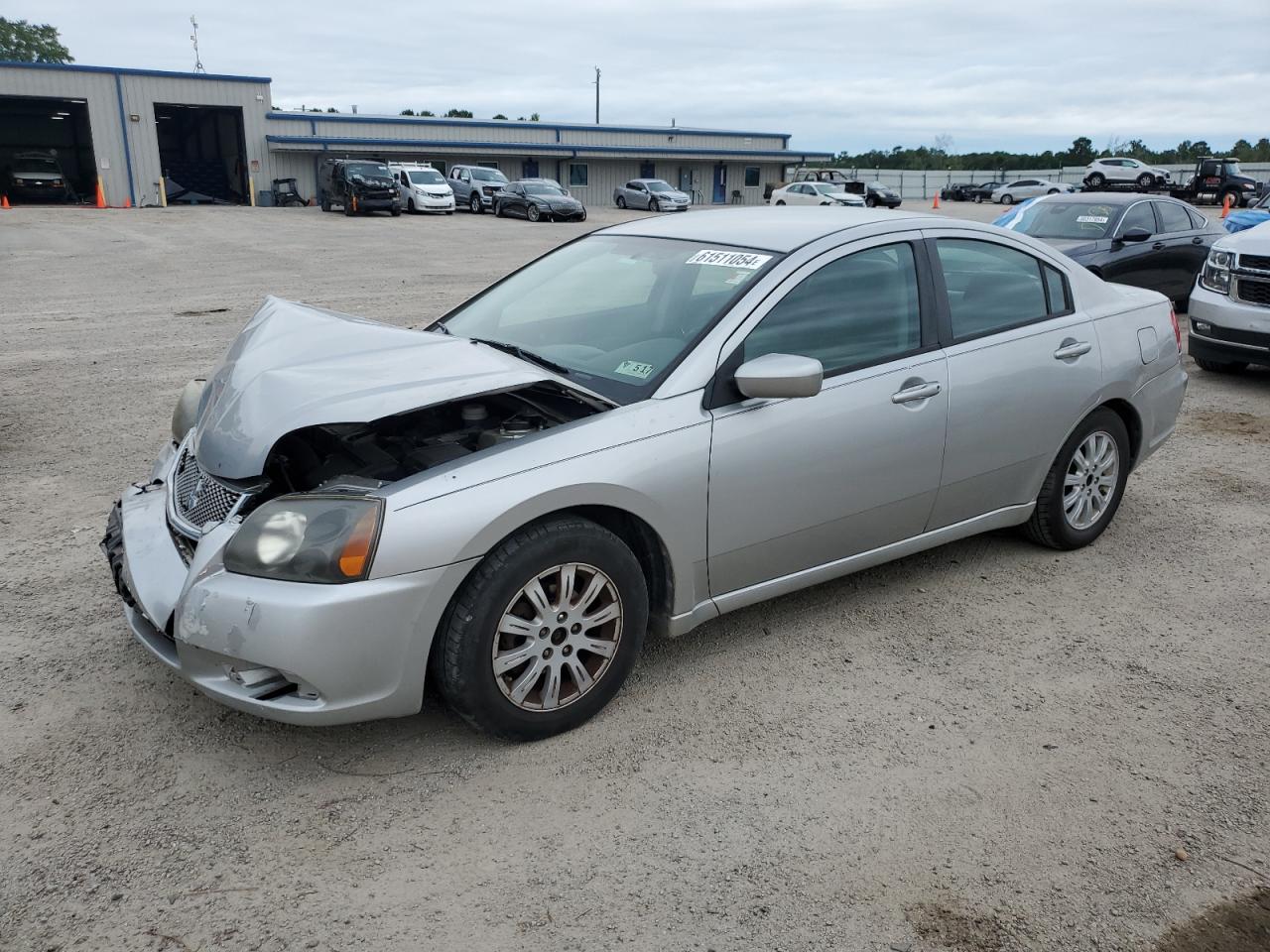 MITSUBISHI GALANT FE 2011