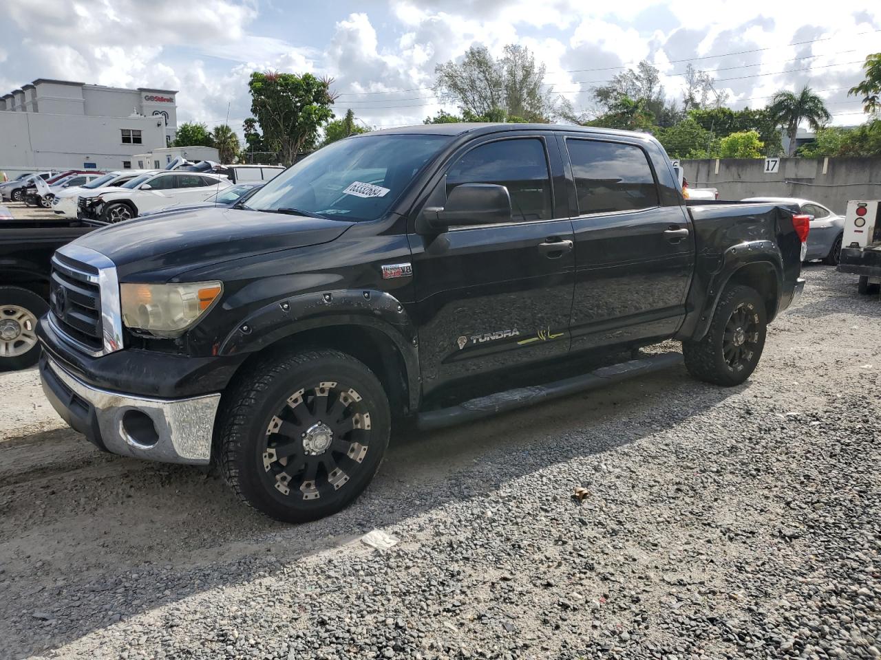 TOYOTA TUNDRA CRE 2011