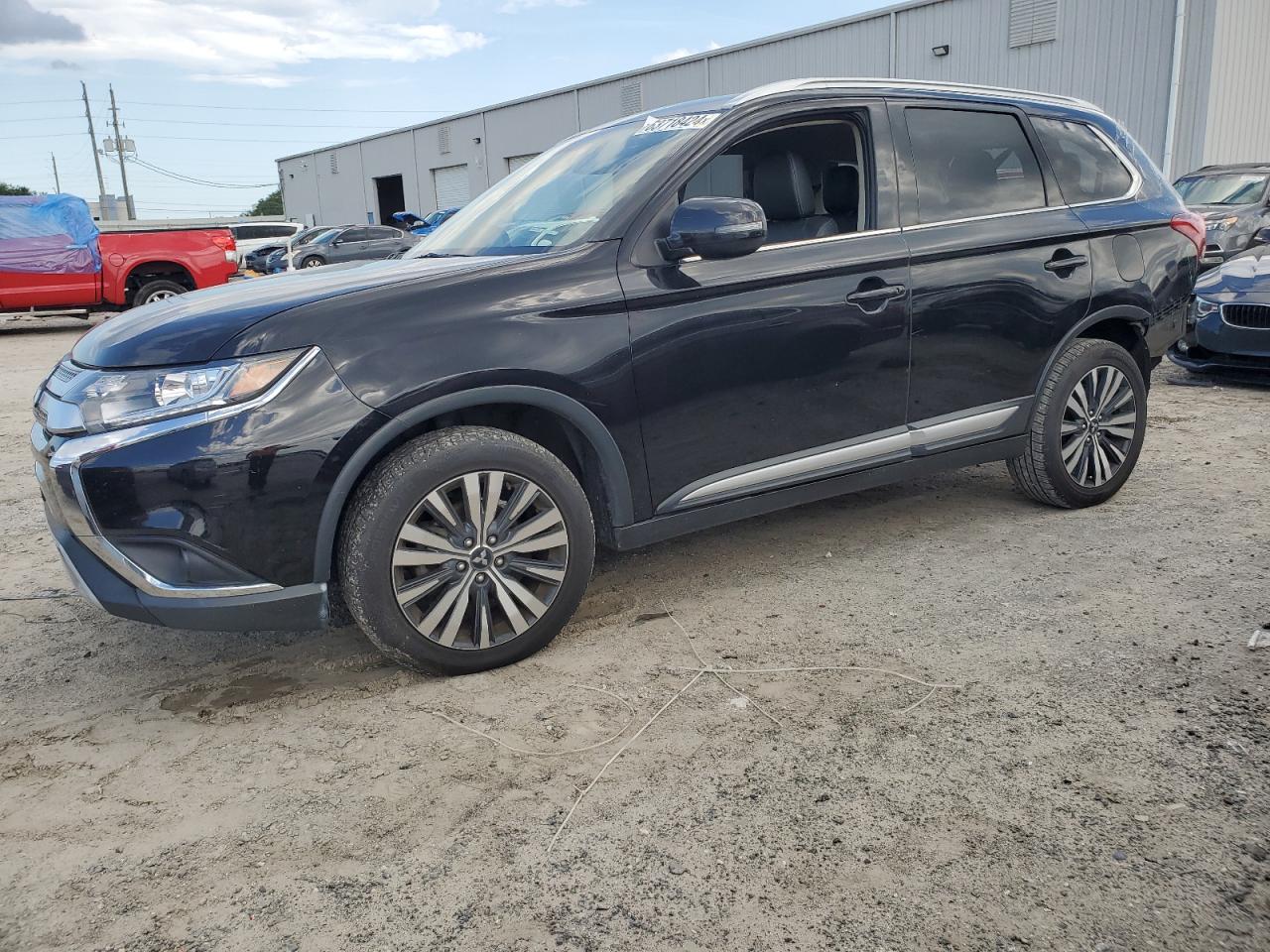 MITSUBISHI Outlander 2019