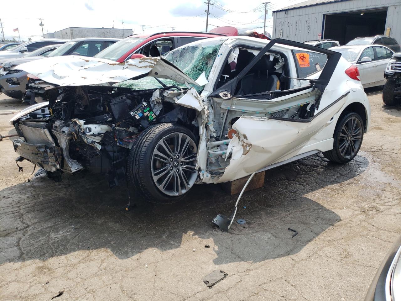 HYUNDAI Veloster T 2016