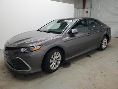 Toyota Camry Le 2023