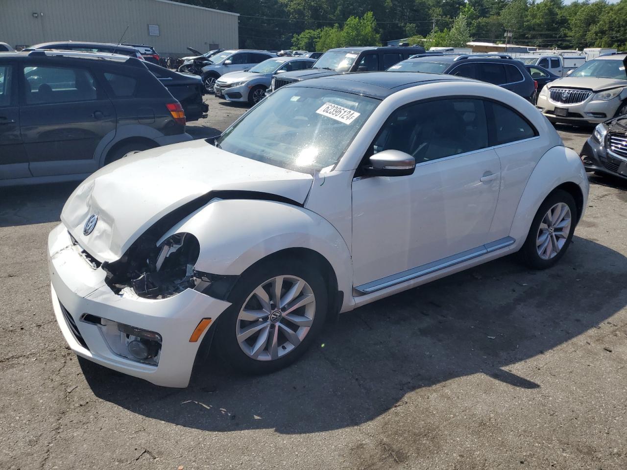 VOLKSWAGEN BEETLE 2014