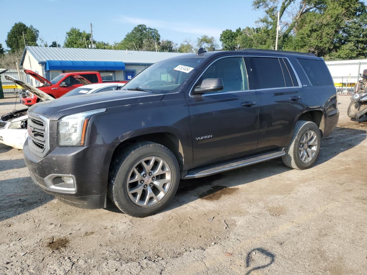 GMC YUKON SLE 2016