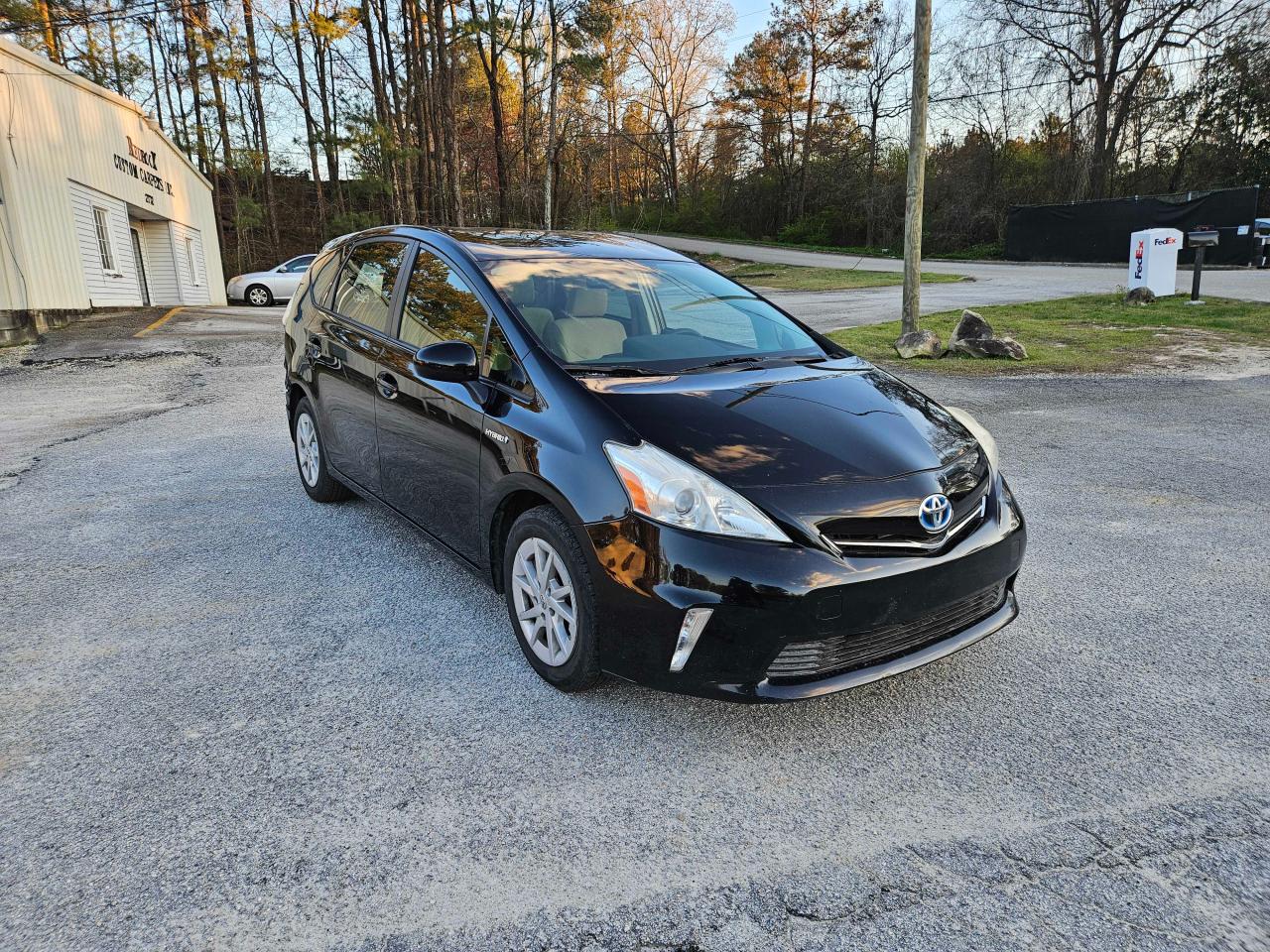 TOYOTA PRIUS 2013