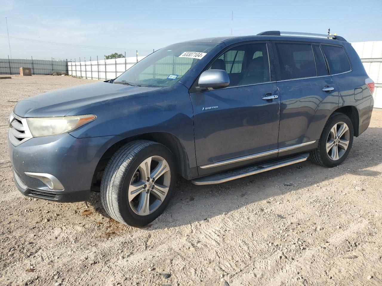 TOYOTA HIGHLANDER 2013