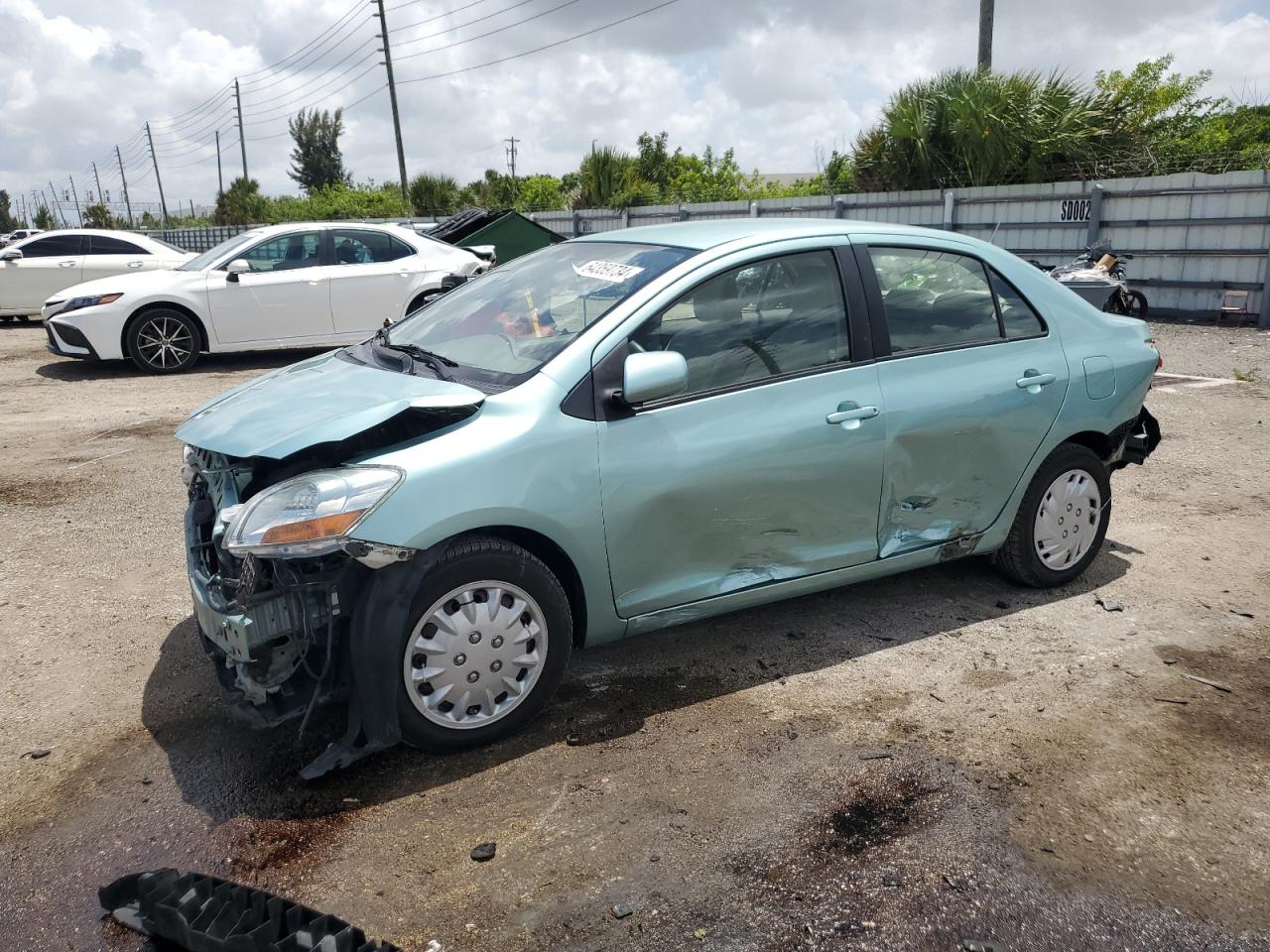 TOYOTA YARIS 2010