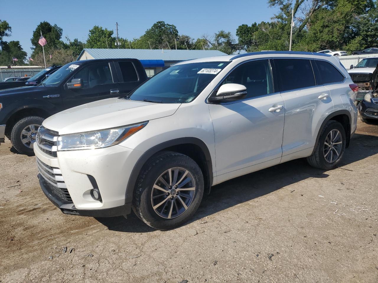 TOYOTA HIGHLANDER 2017