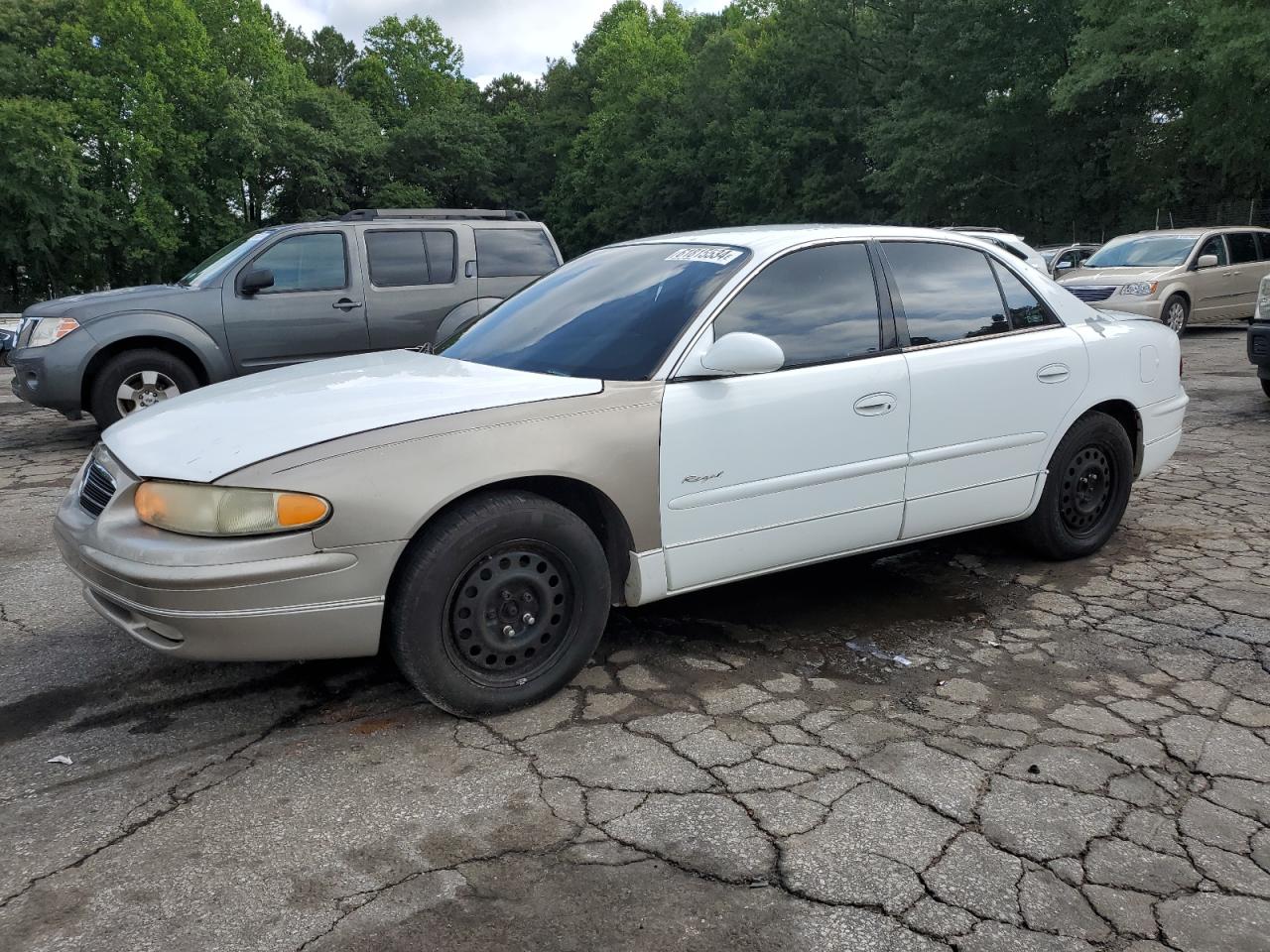 BUICK REGAL LS 2000