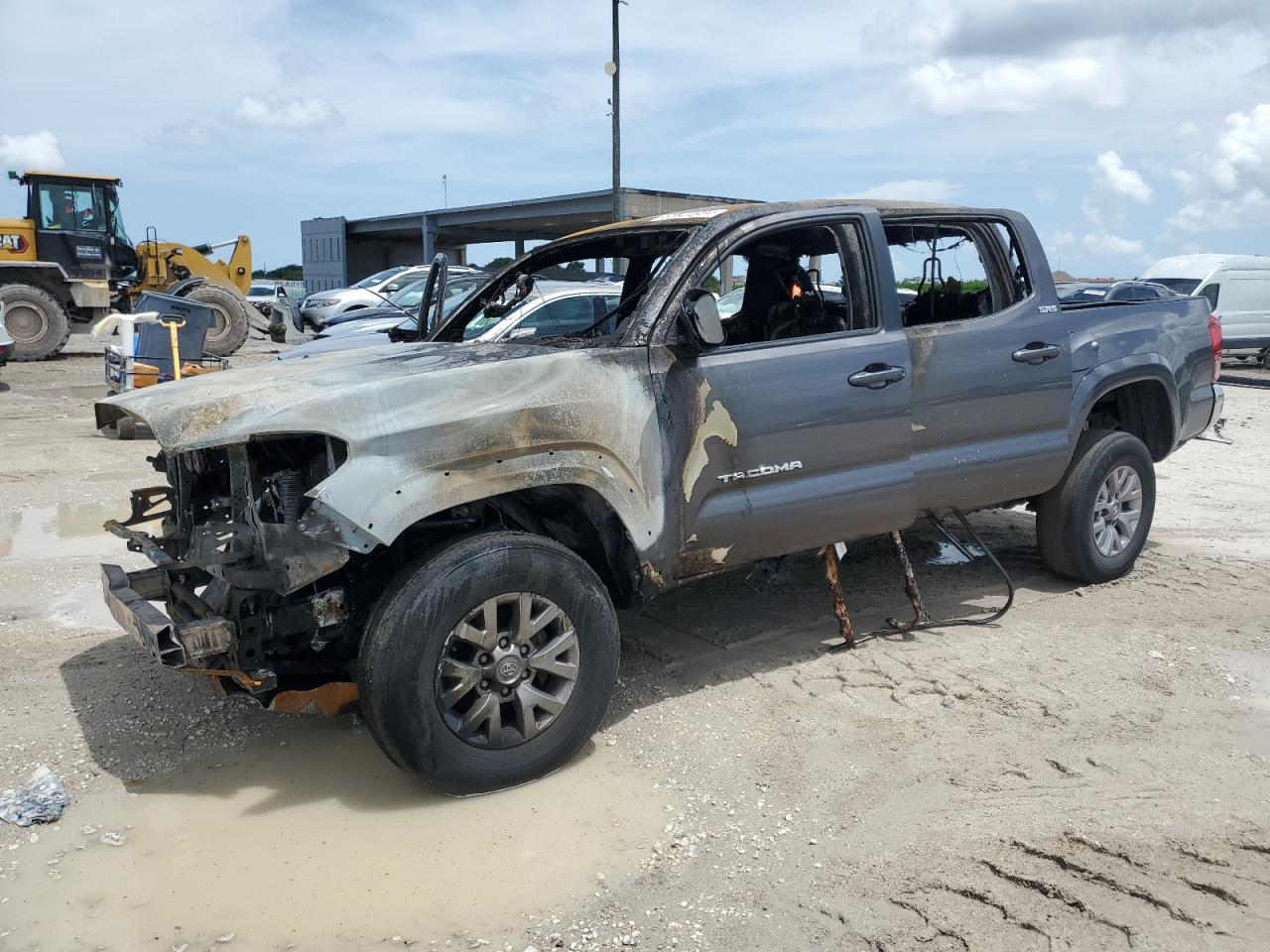 TOYOTA TACOMA DOU 2018