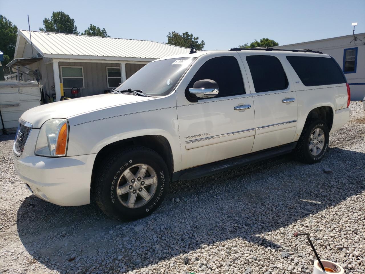 GMC YUKON XL K 2011