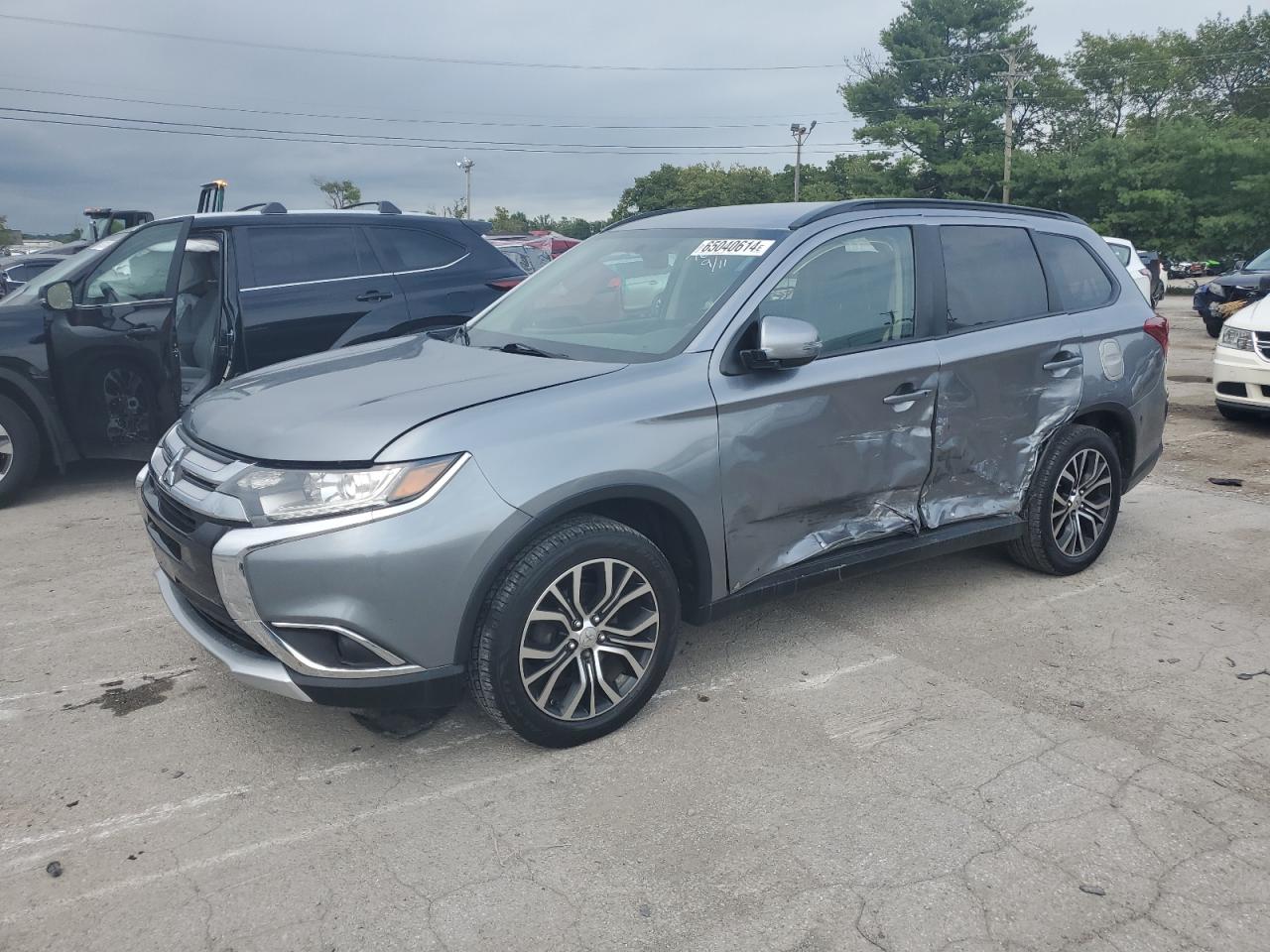 MITSUBISHI OUTLANDER 2016