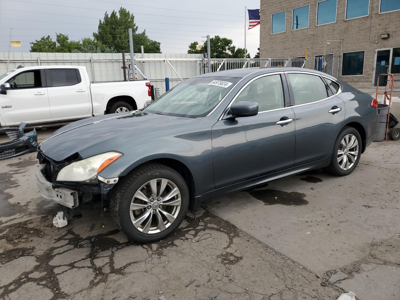 INFINITI M37 X 2012