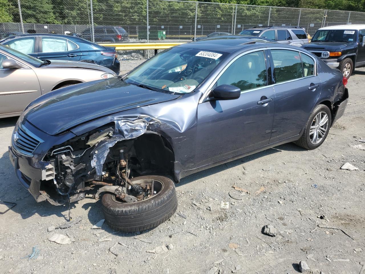 INFINITI G37 2012