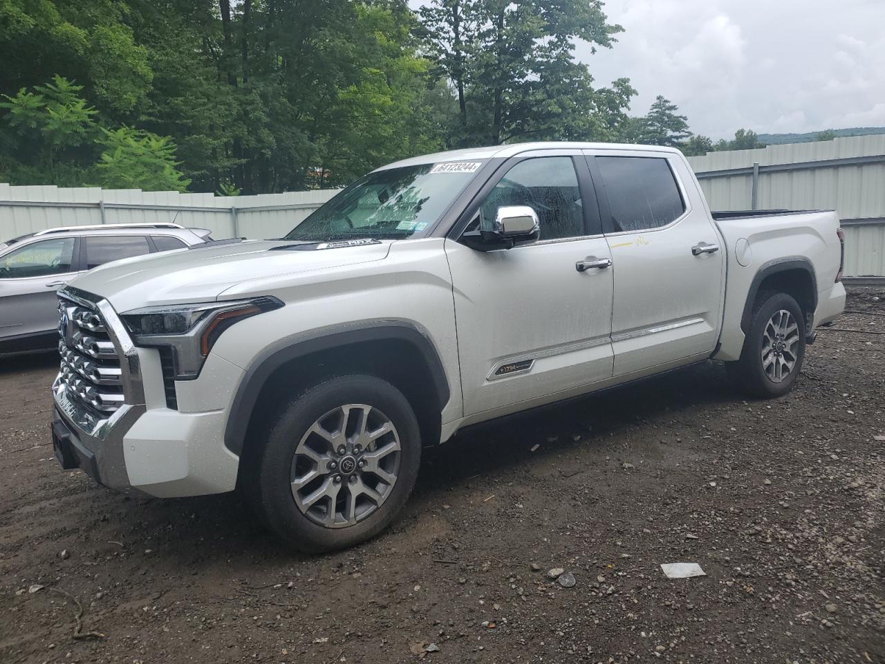 TOYOTA TUNDRA CRE 2024