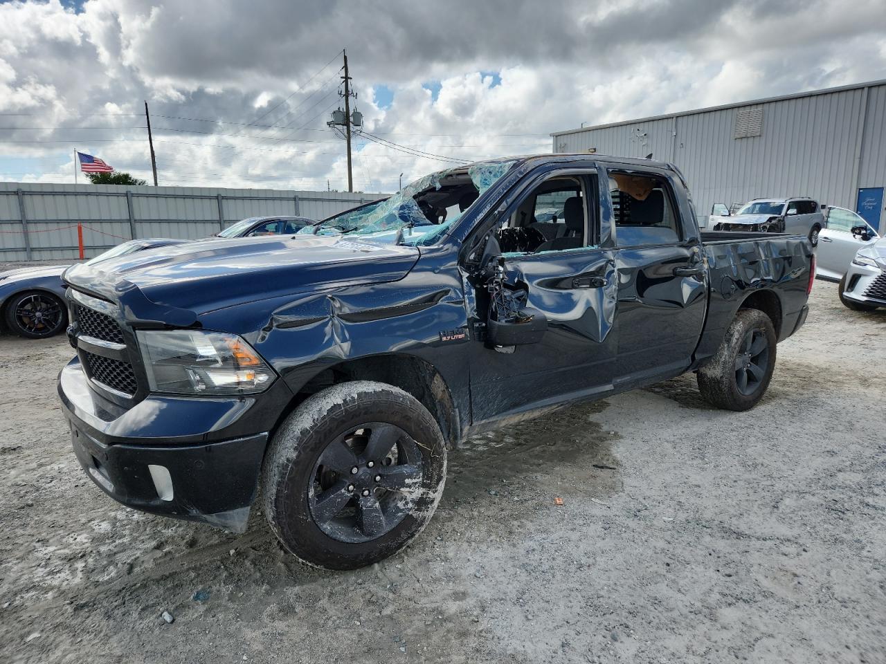 RAM 1500 SLT 2018