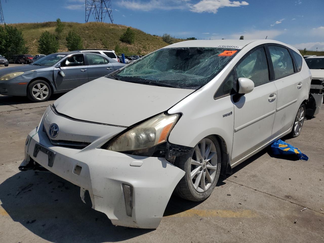 TOYOTA PRIUS V 2012