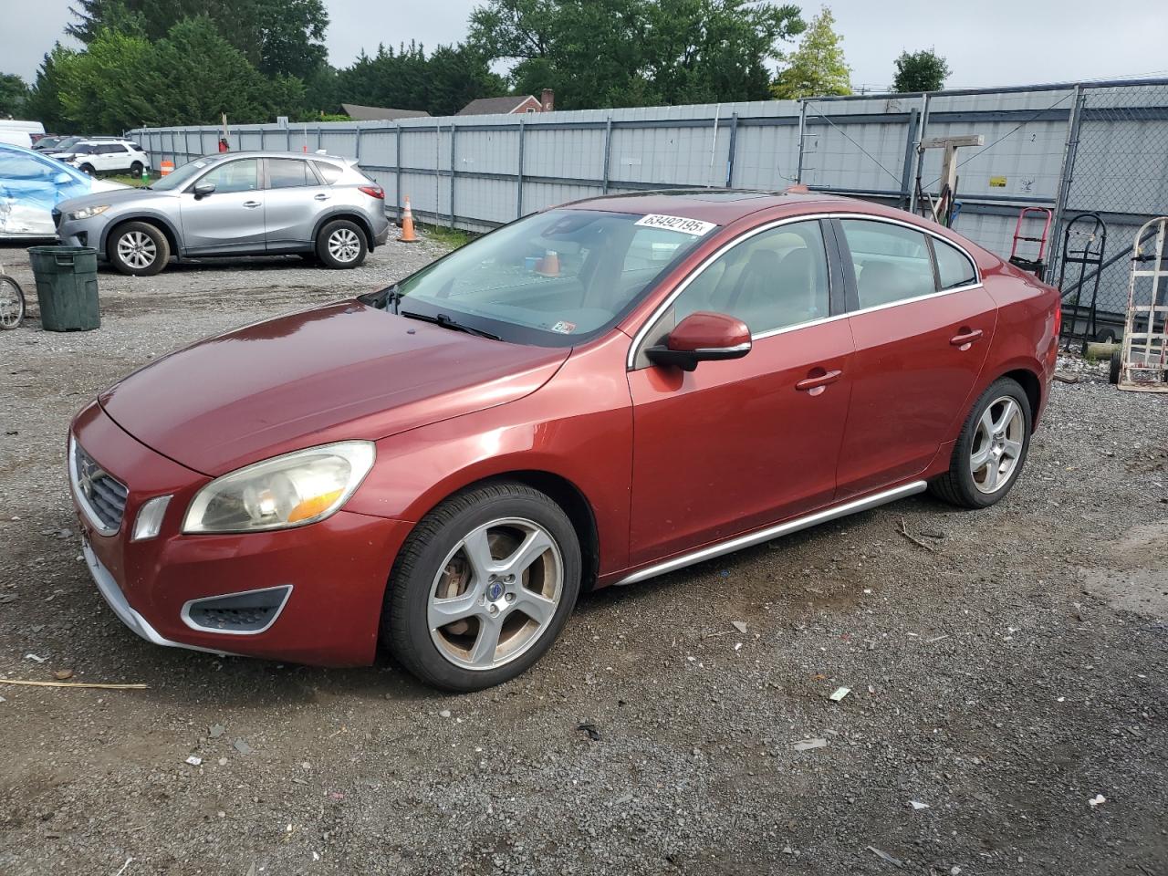 VOLVO S60 T5 2012