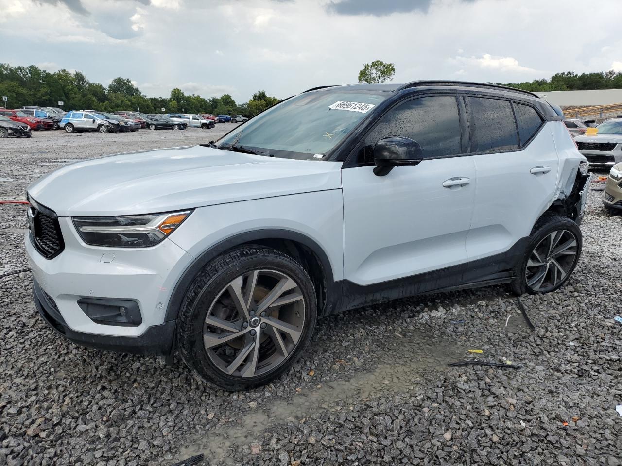 VOLVO XC40 T5 R- 2021