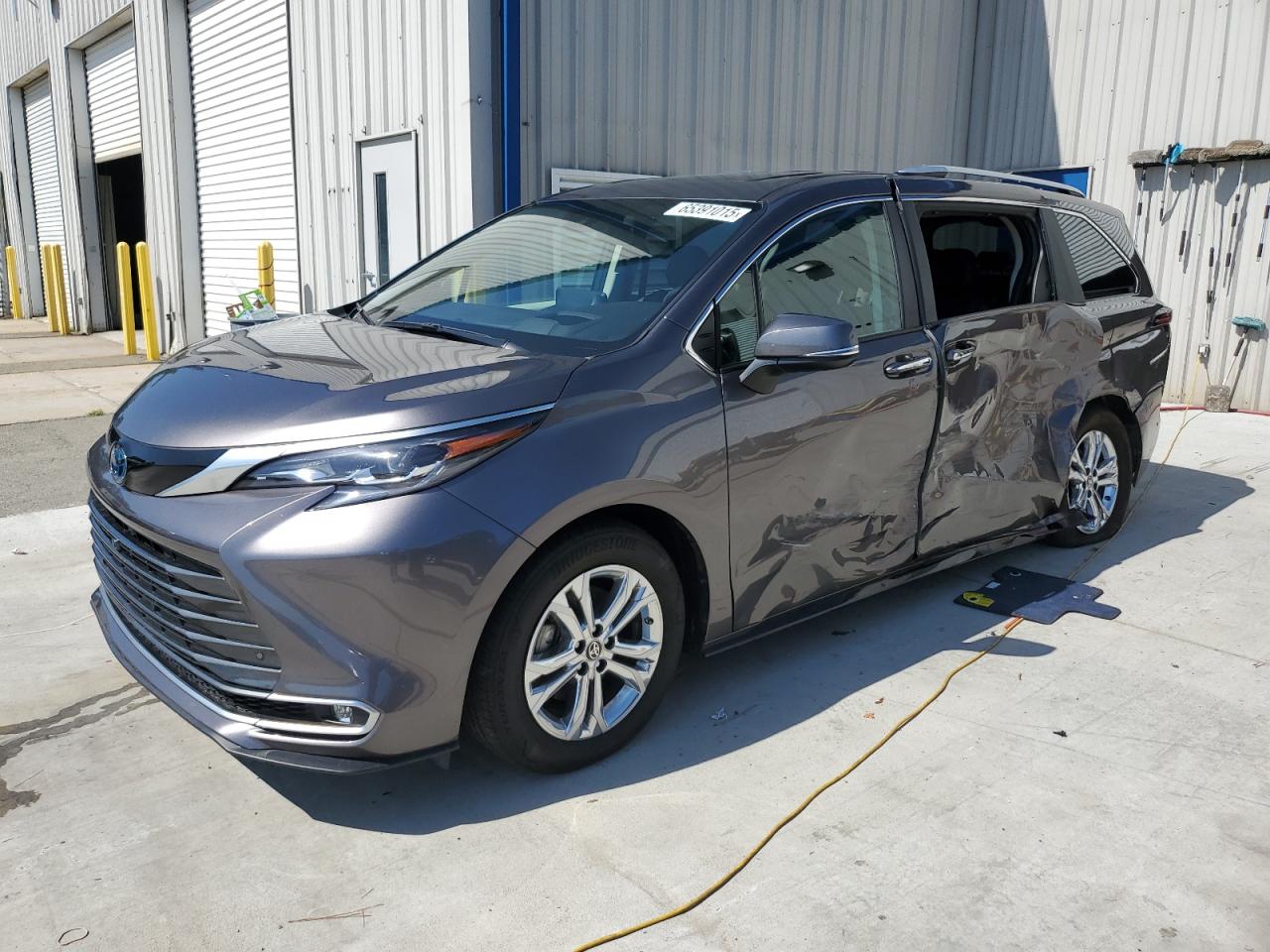 TOYOTA SIENNA LIM 2024