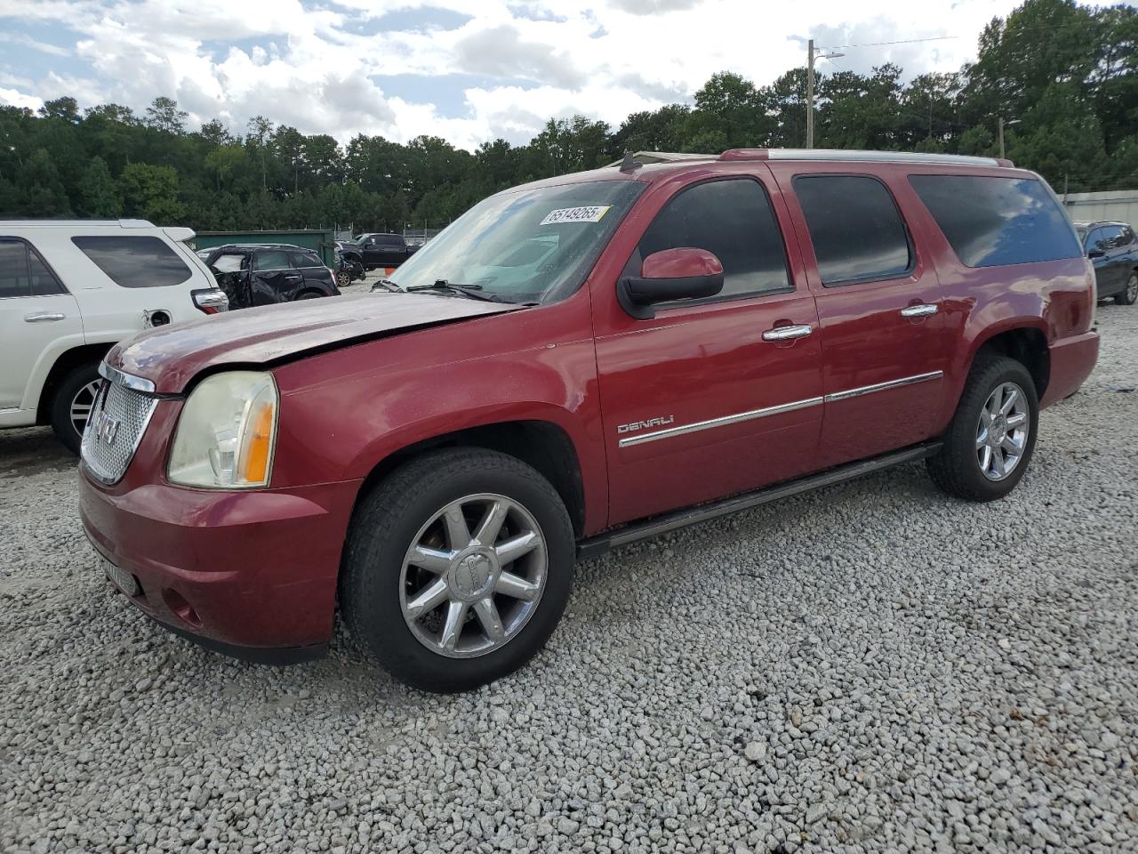 GMC YUKON XL D 2011