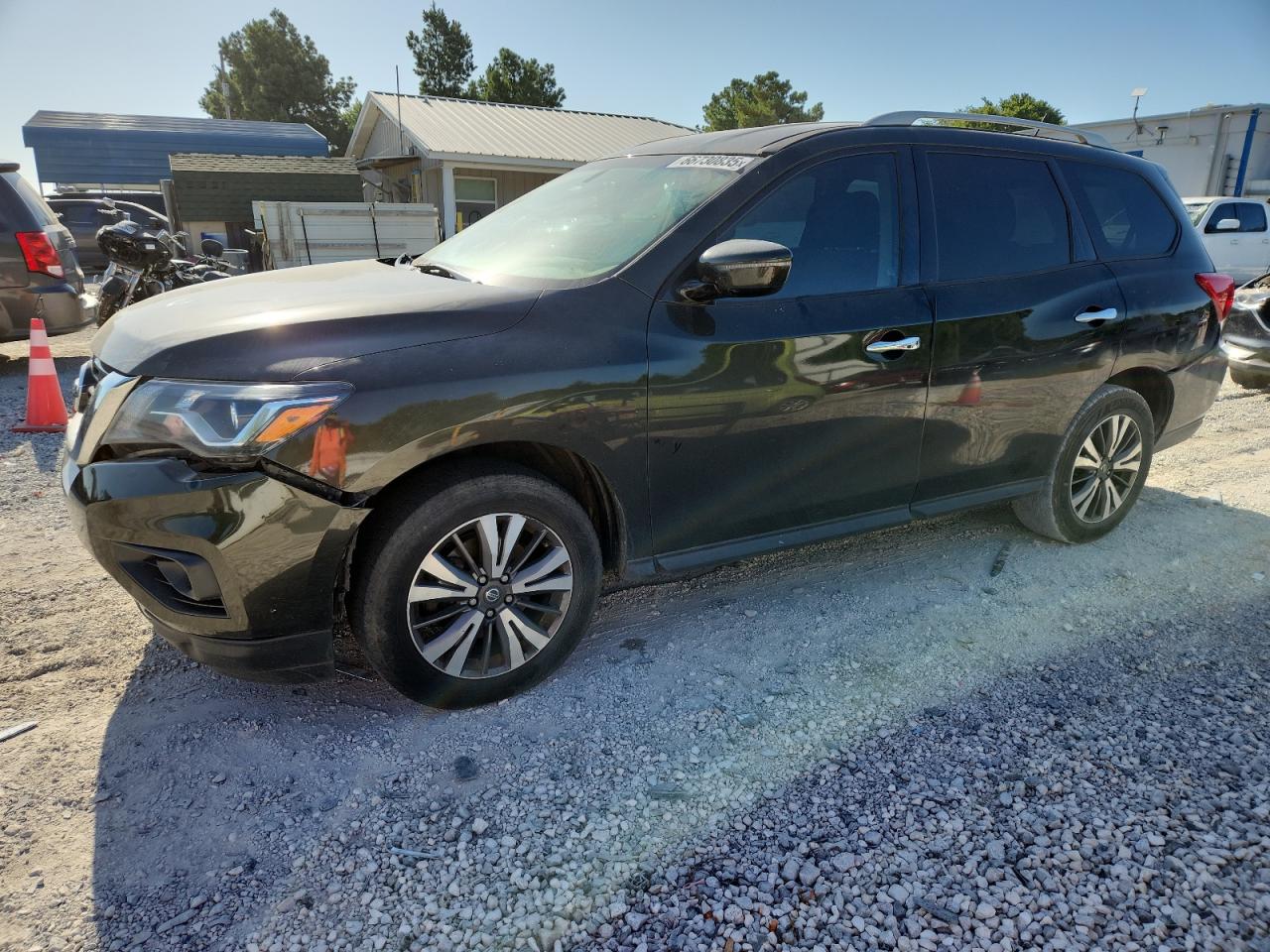 NISSAN PATHFINDER 2017