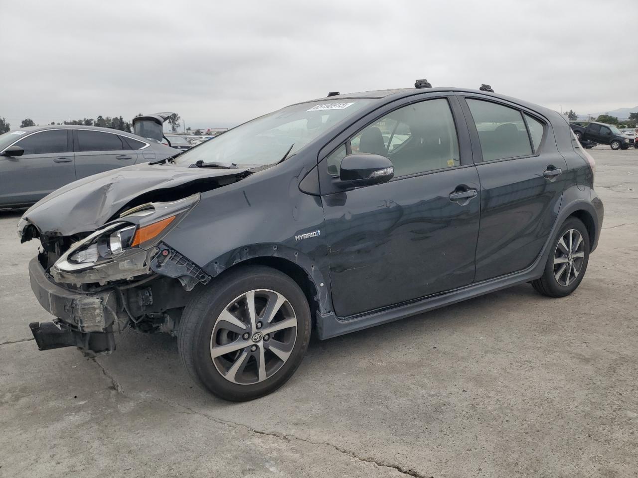 TOYOTA PRIUS C 2018