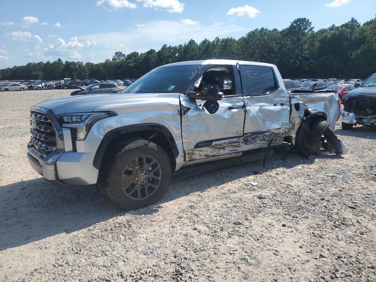 TOYOTA TUNDRA CRE 2023