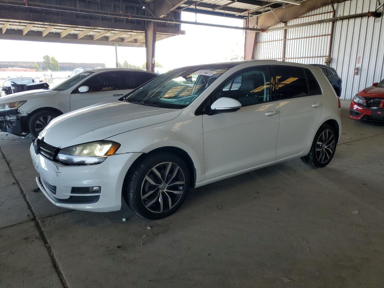 VOLKSWAGEN GOLF 2015