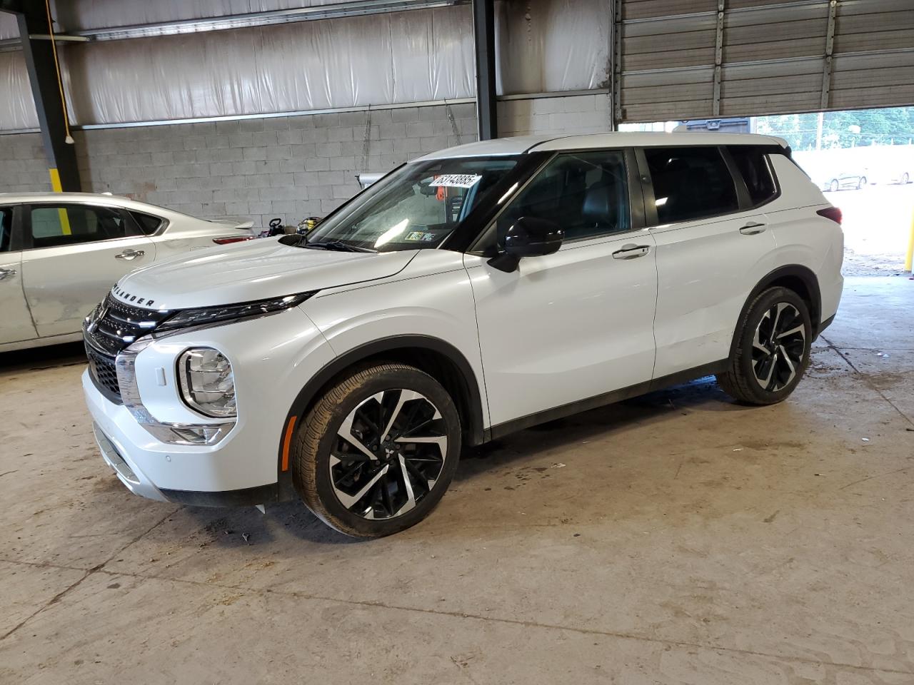 MITSUBISHI OUTLANDER 2023