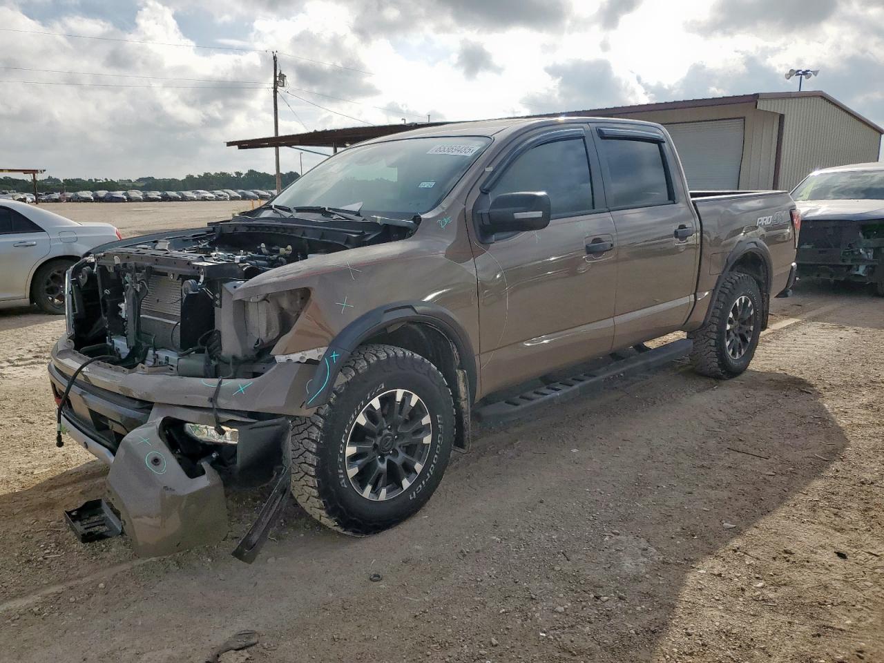 NISSAN TITAN SV 2022