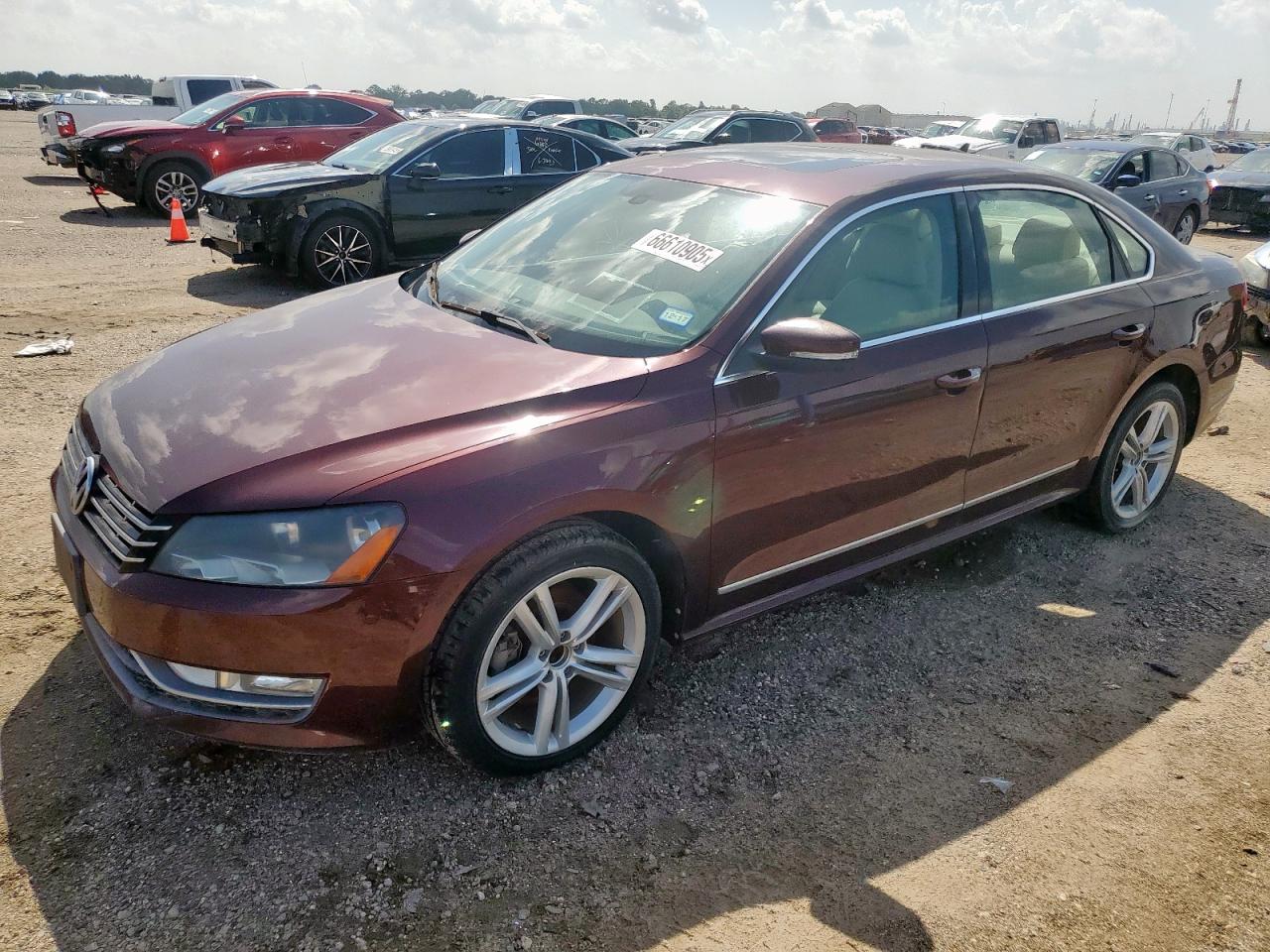 VOLKSWAGEN PASSAT SE 2013