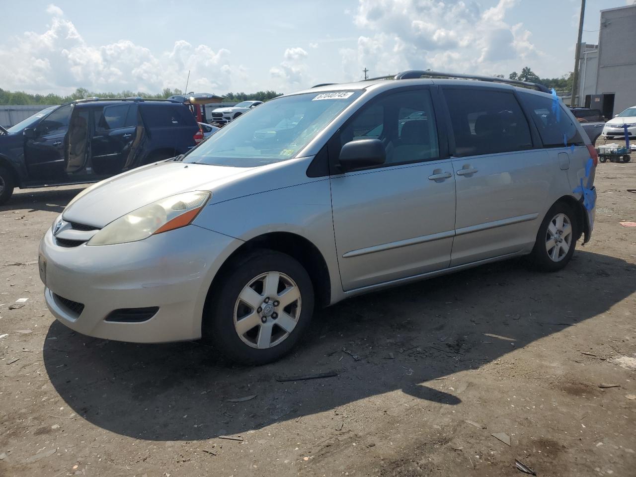 TOYOTA SIENNA CE 2008