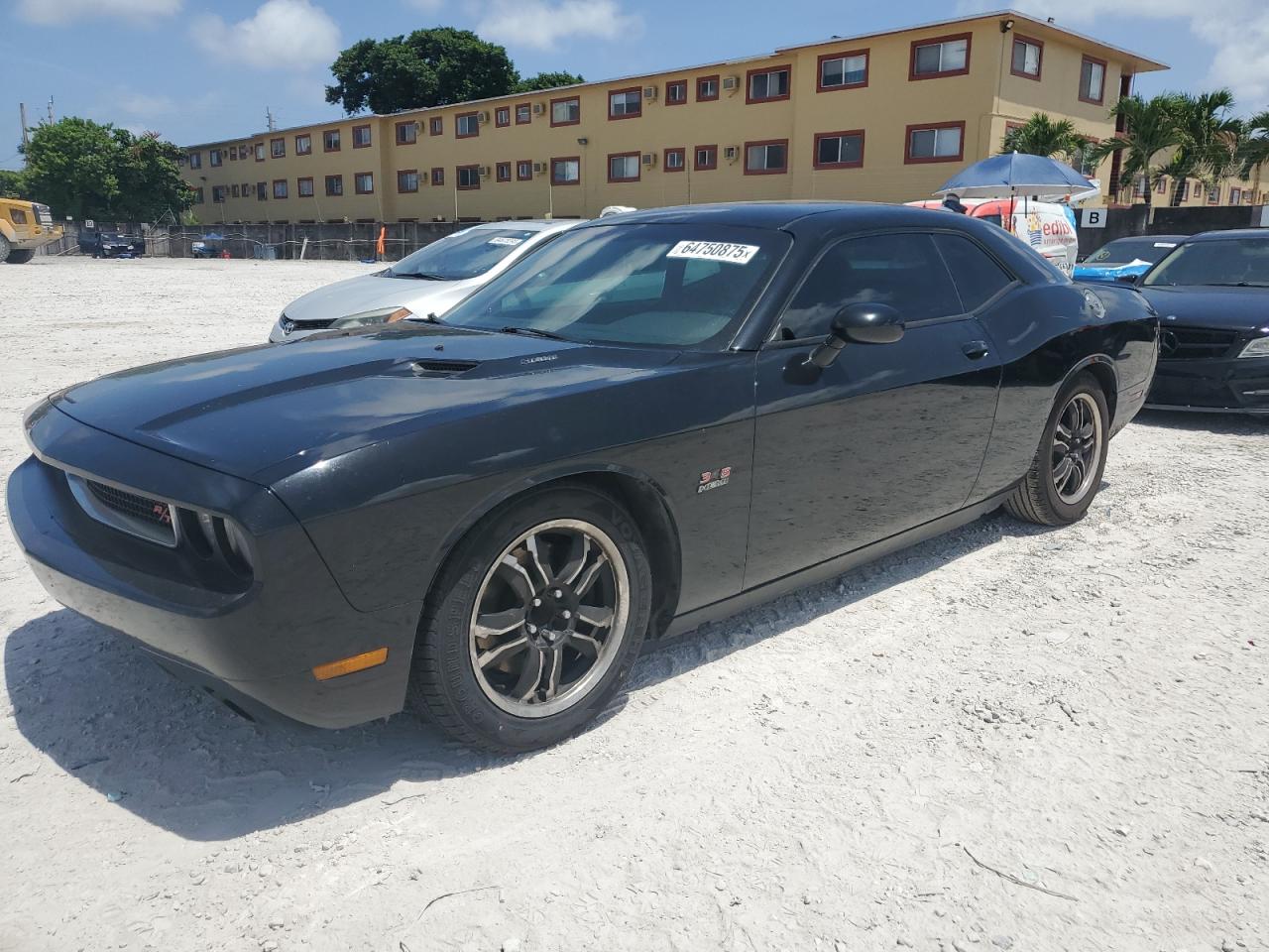 DODGE CHALLENGER 2013