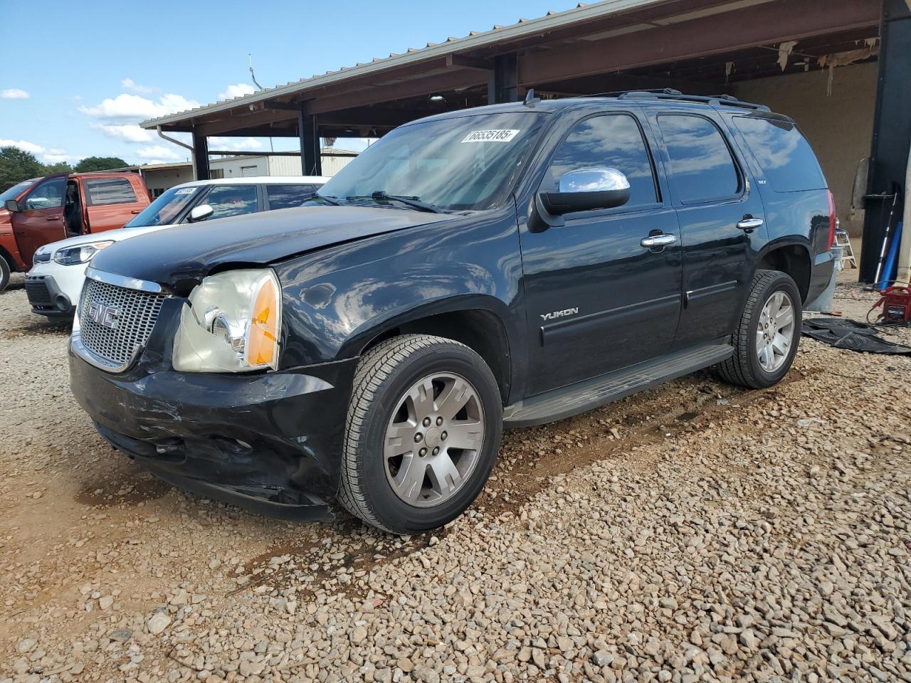 GMC YUKON SLT 2011