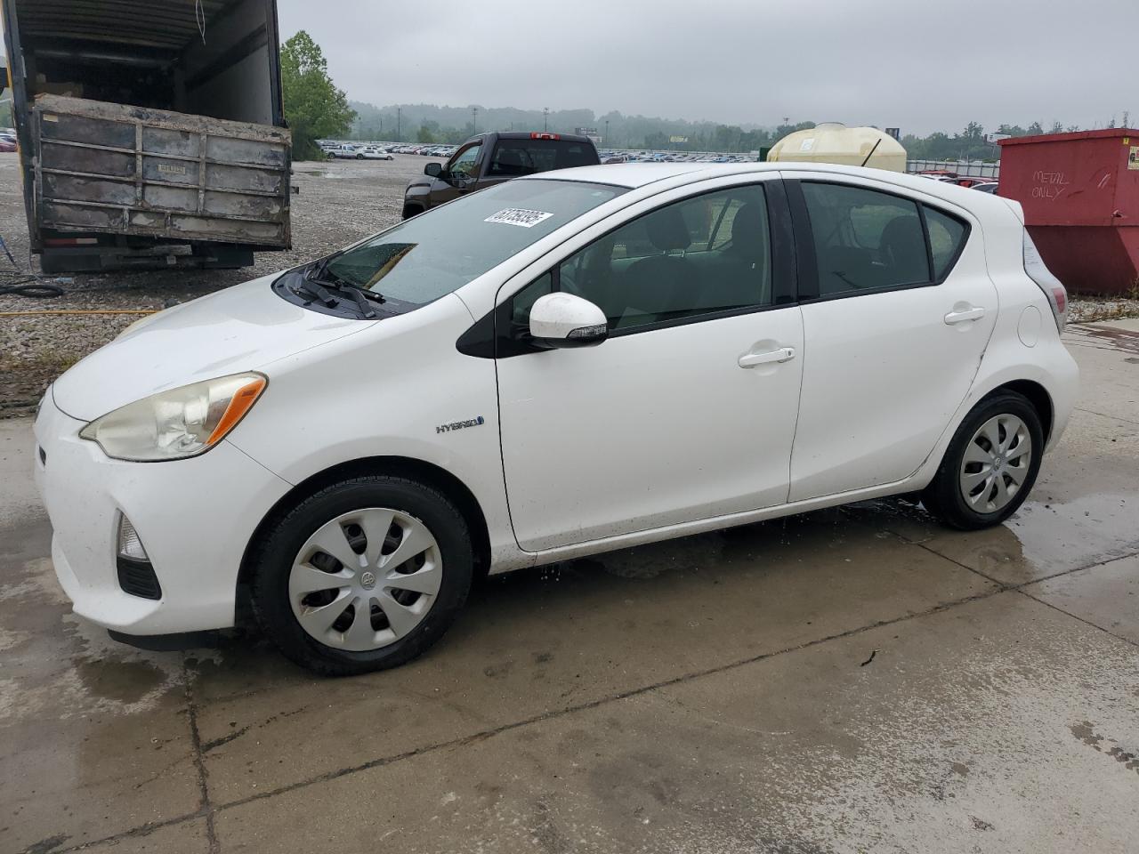 TOYOTA PRIUS C 2012