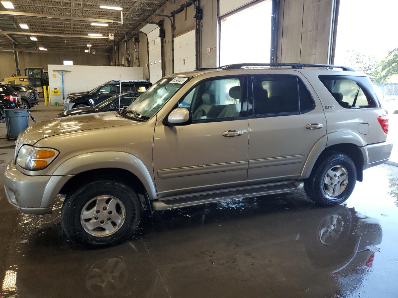 TOYOTA SEQUOIA SR 2004
