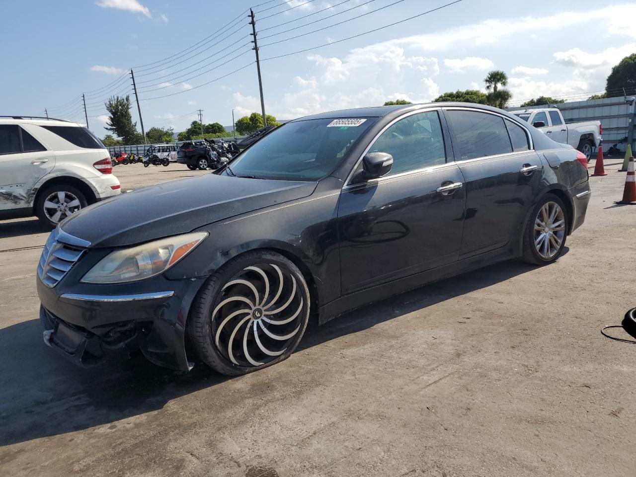 HYUNDAI GENESIS 3.8L 2013