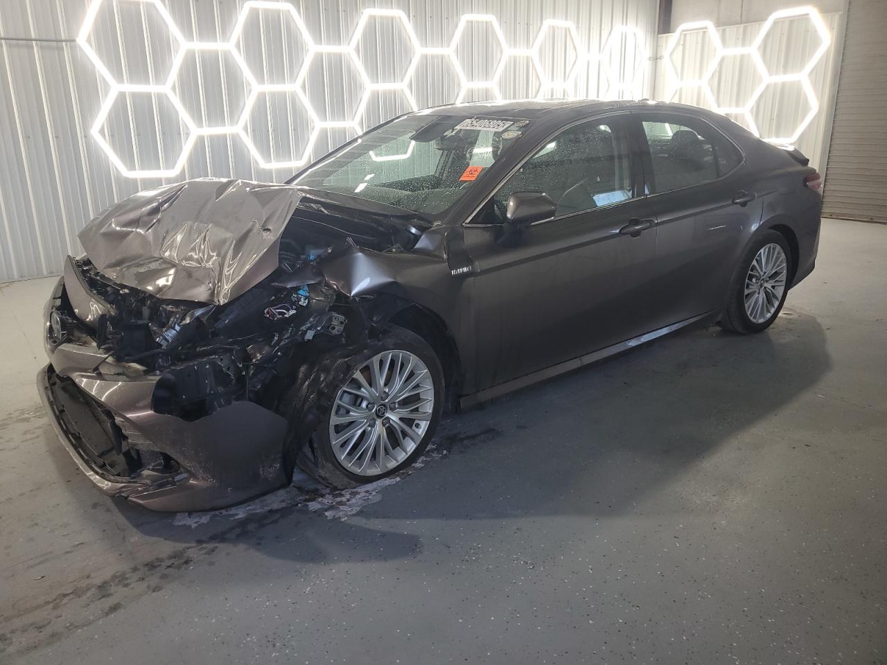 TOYOTA CAMRY HYBRID 2019