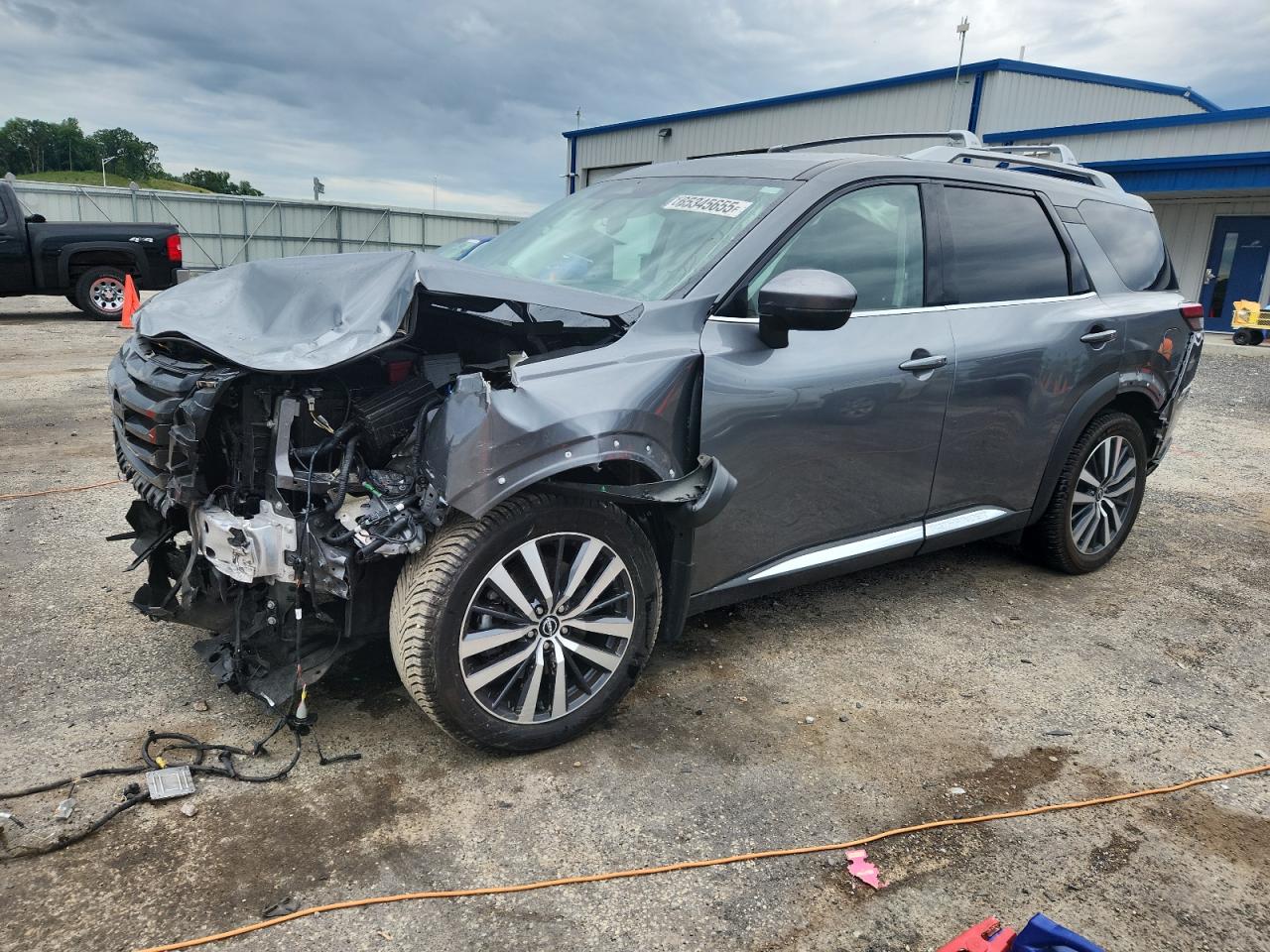 NISSAN PATHFINDER 2022