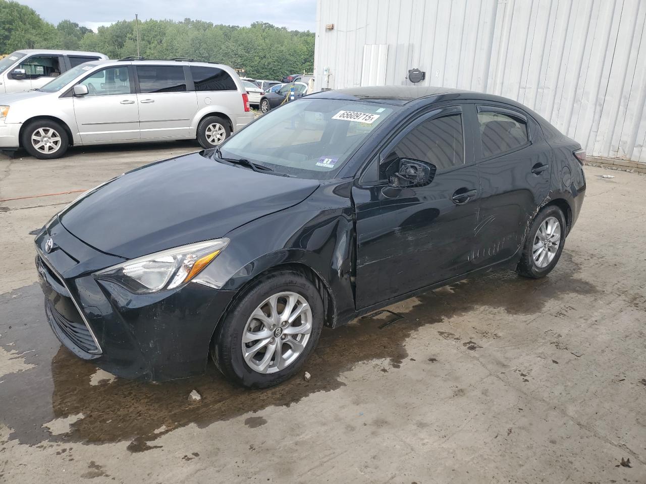 TOYOTA YARIS 2016