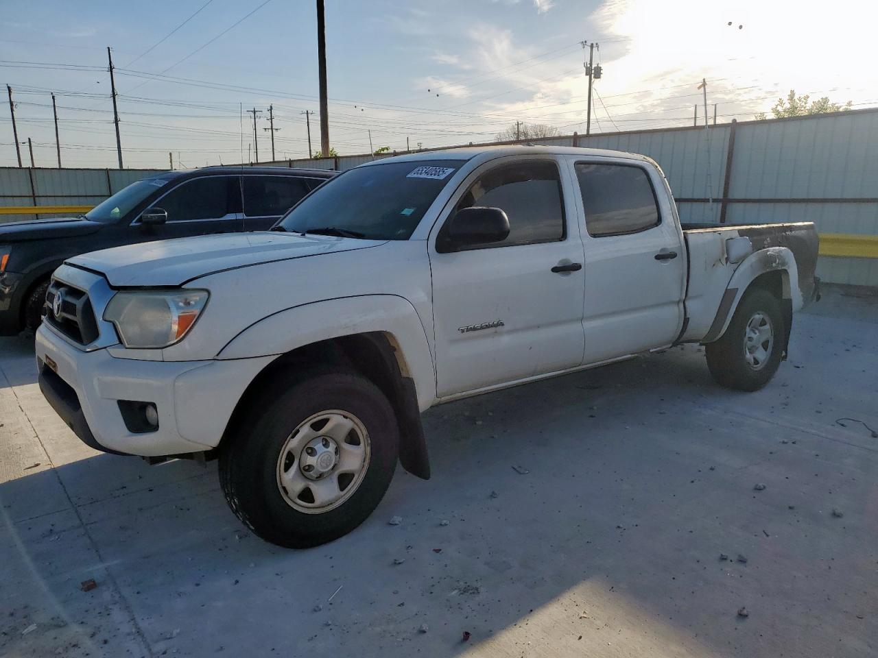 TOYOTA TACOMA DOU 2012
